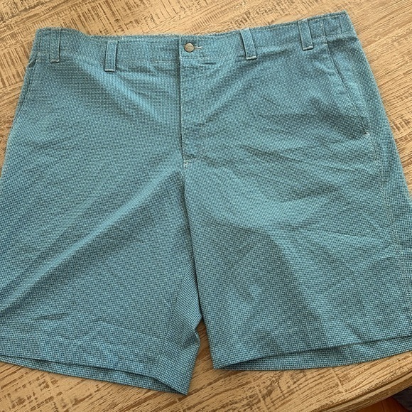 Callaway Golf shorts size 40 - Picture 1 of 8